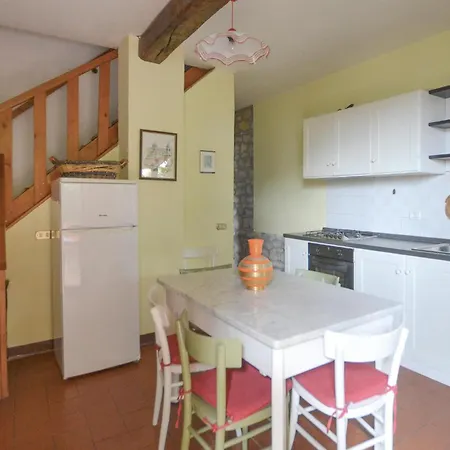3 Bedroom Gorgeous In St, Maria In Tiberina Holiday home Monte Santa Maria Tiberina