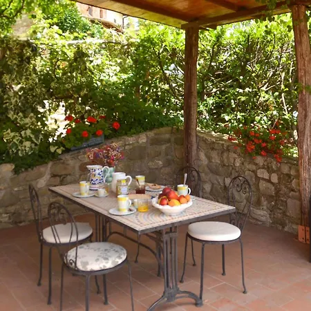 3 Bedroom Gorgeous In St, Maria In Tiberina *